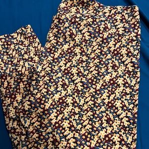 Lularoe tall and curvy floral leggings
